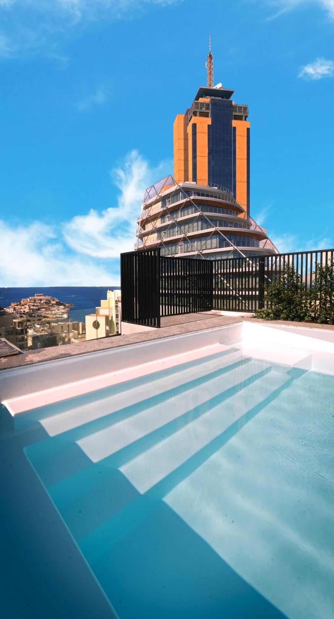 Onyx Hotel 3*